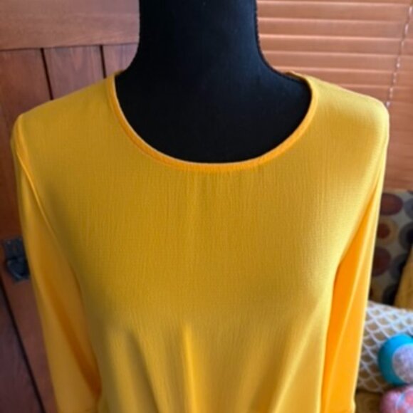 NWT Self Esteem Clothing Brand Long-Sleeve Gold Blouse Size Medium - Picture 5 of 7